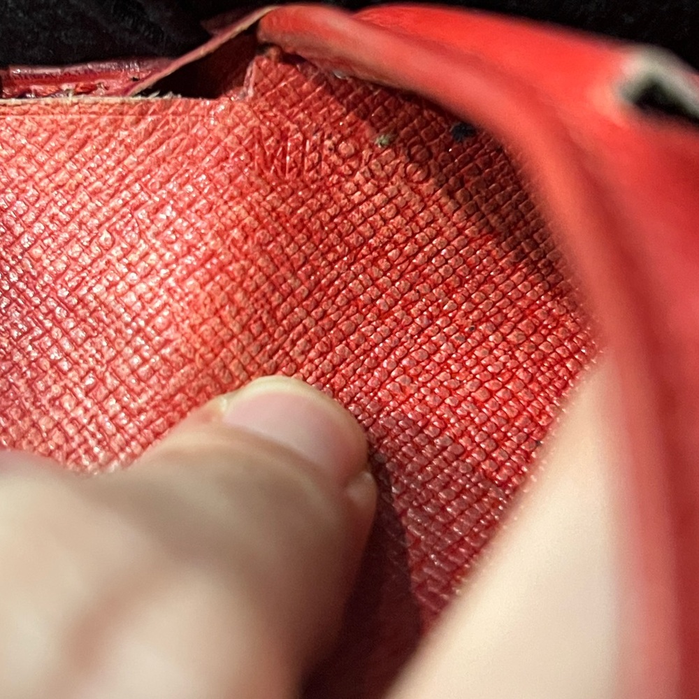 Red Epi Wallet LV red epi bifold wallet Louis Vuitton - Picture 4 of 8